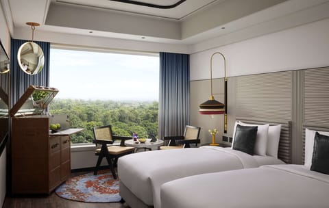 Standard Room, 2 Twin Beds | Premium bedding, Select Comfort beds, minibar, in-room safe