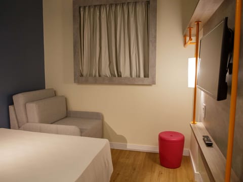 Standard Room, 1 Double Bed | Free WiFi, bed sheets