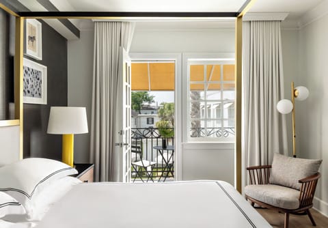 Premium Room, 1 King Bed, Balcony | Frette Italian sheets, premium bedding, down comforters, pillowtop beds