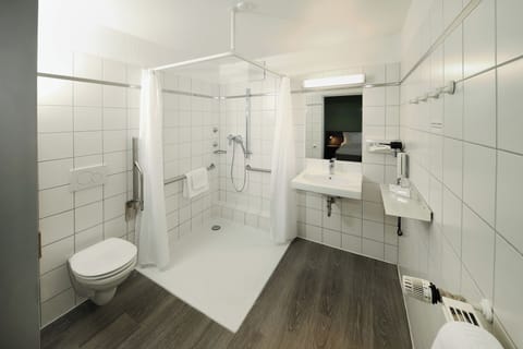 Standard Double Room | Bathroom | Shower, hair dryer, towels