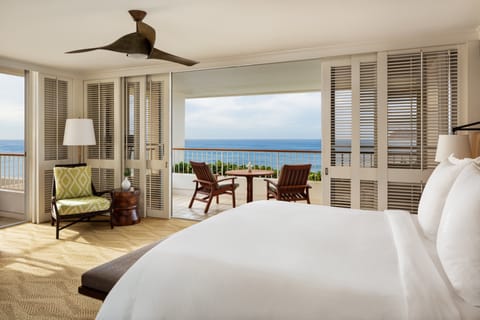 Room, 1 King Bed, Oceanfront (Prime Corner) | Premium bedding, down comforters, pillowtop beds, minibar