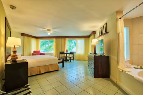 JR Honeymoon Suite | Egyptian cotton sheets, premium bedding, down comforters, pillowtop beds