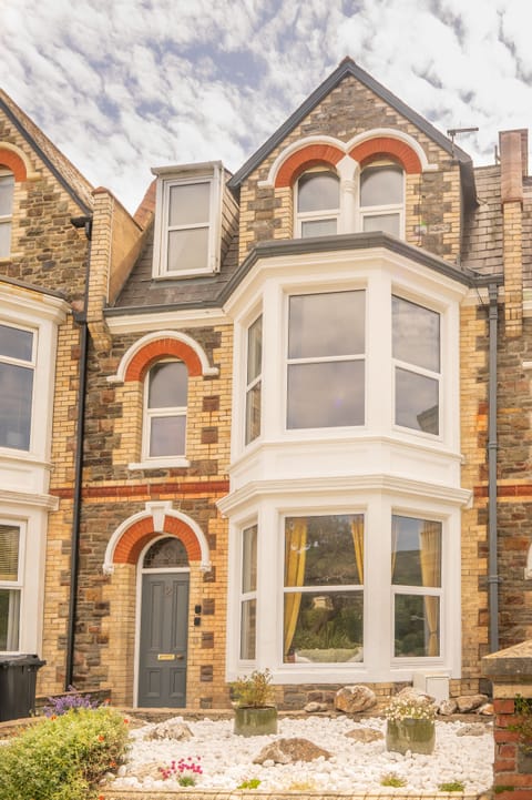 Superior House, Private Bathroom (Langleigh Villa) | Exterior