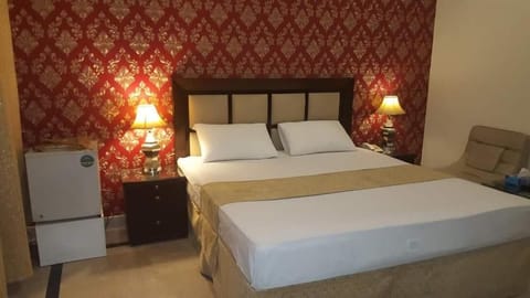 Standard Suite | Free WiFi, bed sheets