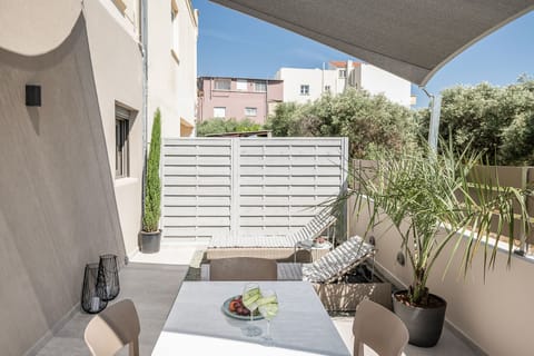 Apartment | Terrace/patio
