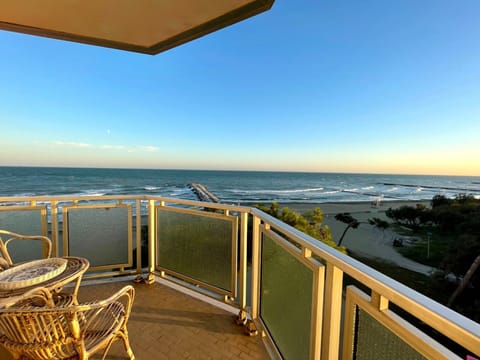 Apartment, 2 Bedrooms, Balcony, Ocean View | Terrace/patio