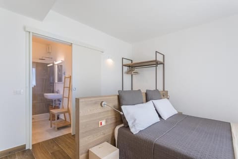 Room, 1 Bedroom, Balcony, Garden View | 1 bedroom