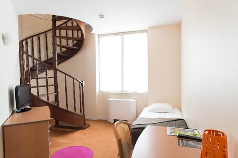 Desk, blackout drapes, soundproofing, free cribs/infant beds