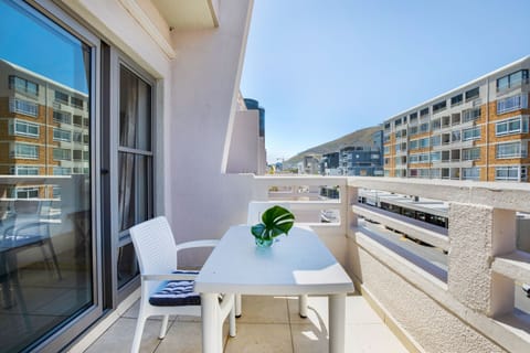 Suite with Balcony | Terrace/patio