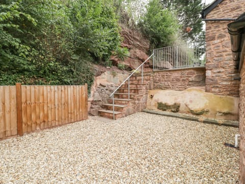 Cottage | Property grounds