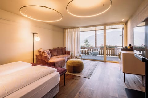 Junior Double Room | 1 bedroom, premium bedding, minibar, in-room safe