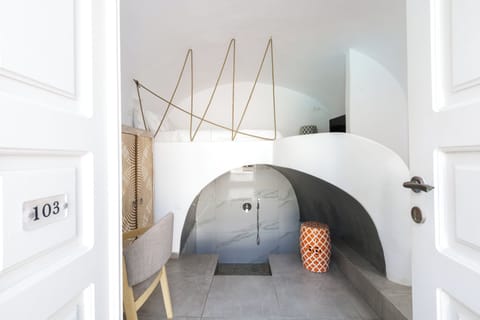 Cave House Suite | Premium bedding, memory foam beds, minibar, in-room safe