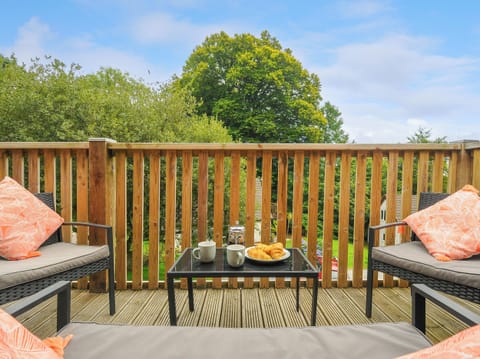 Cottage | Property grounds