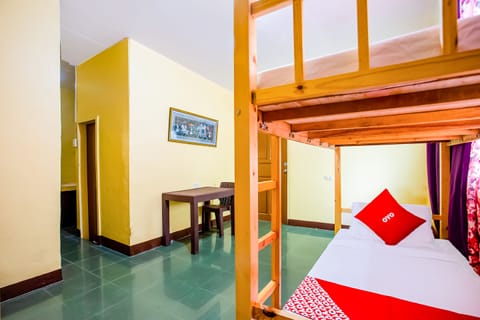 Economy Shared Dormitory | Free WiFi, bed sheets