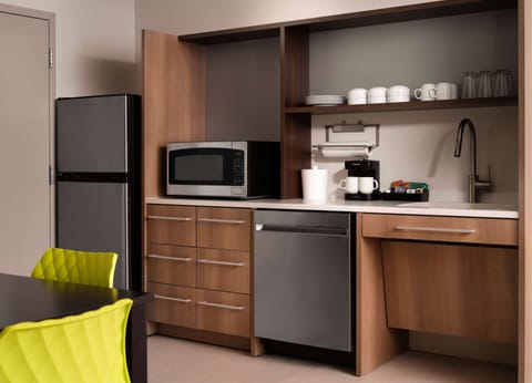 Suite, 2 Queen Beds, Accessible (Mobility & Hearing, Roll-in Shower) | Private kitchen | Fridge, microwave