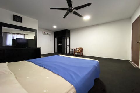 Deluxe Room | Free WiFi, bed sheets