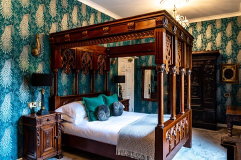 Four Poster Superior Room | Individually decorated, iron/ironing board, free WiFi, bed sheets