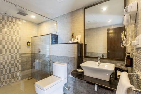 Premium Room, Sea View | Bathroom | Shower, hair dryer, slippers, towels