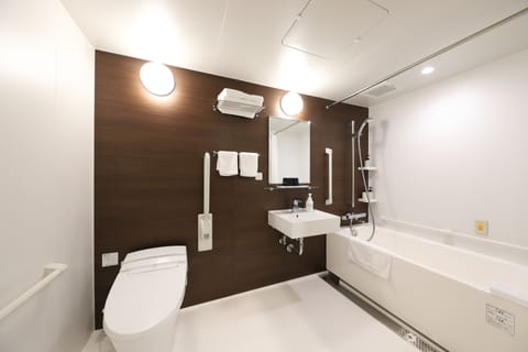 Accessible Room, Non Smoking | Bathroom | Combined shower/tub, deep soaking tub, free toiletries, hair dryer