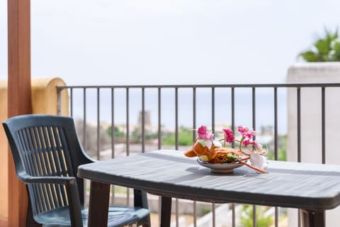 Apartment, 2 Bedrooms | Terrace/patio