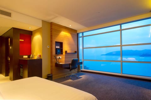 Deluxe Room, Sea View | Beach/ocean view