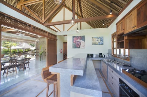 Exclusive Villa, 4 Bedrooms | Private kitchenette | Full-size fridge, microwave, oven, stovetop