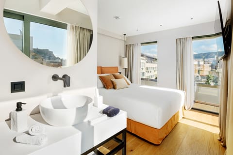 Acropolis Loft with Terrace (Hotel) | Egyptian cotton sheets, premium bedding, free minibar items