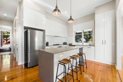 Design House | Private kitchen | Full-size fridge, oven, stovetop, dishwasher