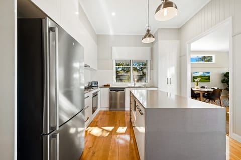 Design House | Private kitchen | Full-size fridge, oven, stovetop, dishwasher