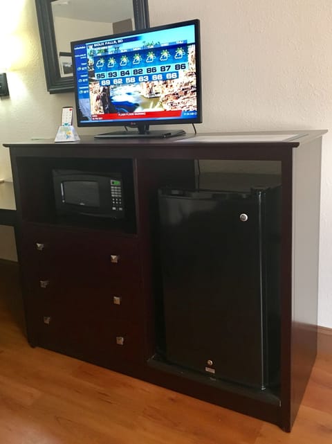 32-inch flat-screen TV with satellite channels, TV