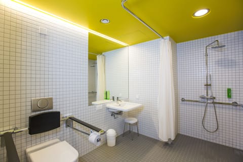 Shower, rainfall showerhead, hair dryer, towels