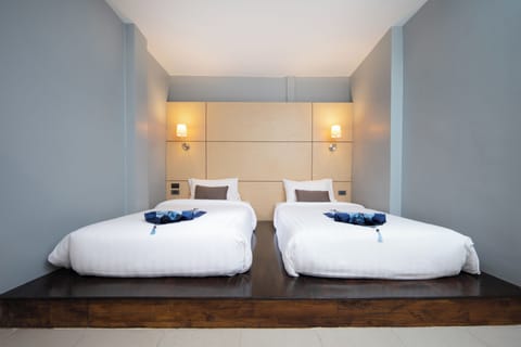 Superior Twin Room | Desk, free WiFi, bed sheets