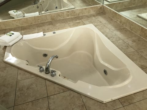 Jetted tub