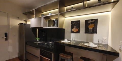 Basic Apartment | Private kitchen | Fridge, microwave, oven, toaster