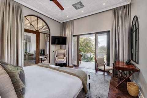 Presidential Suite | Premium bedding, pillowtop beds, in-room safe, soundproofing