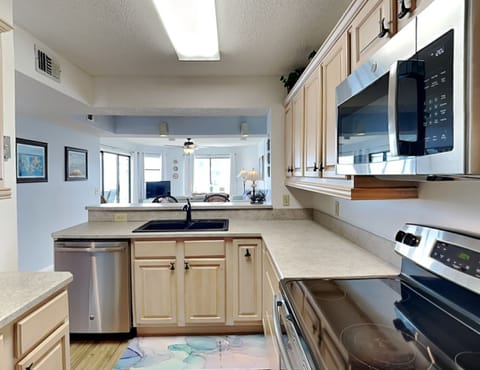 Condo, Multiple Beds, Balcony, Beach View (#2307 - No Pets Allowed) | Private kitchen | Fridge, microwave, oven, stovetop