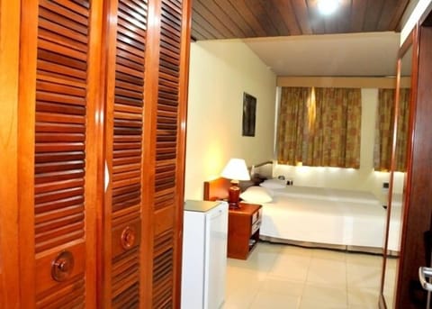 Standard Single Room | Minibar, desk, blackout drapes, free WiFi