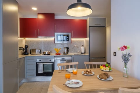 Standard Apartment, 2 Bedrooms | Private kitchen | Full-size fridge, microwave, oven, stovetop