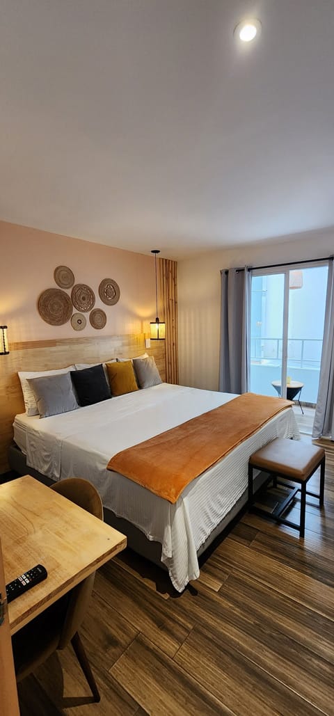 Superior Double Room, Balcony | Premium bedding, desk, laptop workspace, blackout drapes