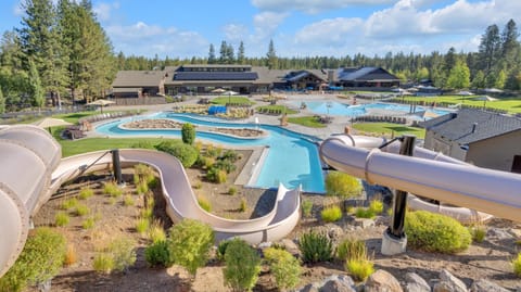 House, Multiple Beds, River View (Loon - Unit 13) | Pool