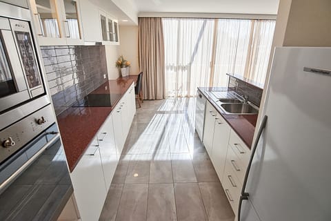 2 Bedroom Deluxe Apartment | Private kitchen