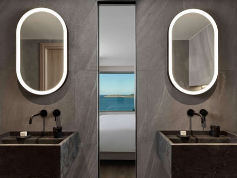 Suite Stunning with Plunge Pool, Sea View | Bathroom | Shower, designer toiletries, hair dryer, bathrobes