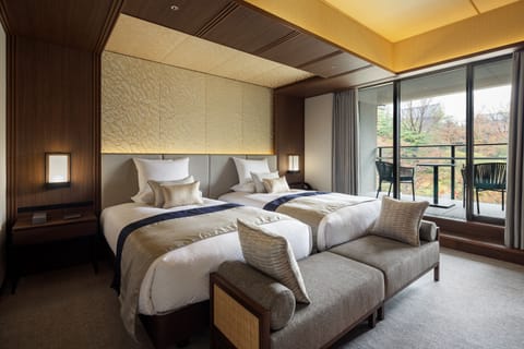 Suite Twin Room [Age Requirement(12+)], Non Smoking | Egyptian cotton sheets, premium bedding, down comforters, free minibar