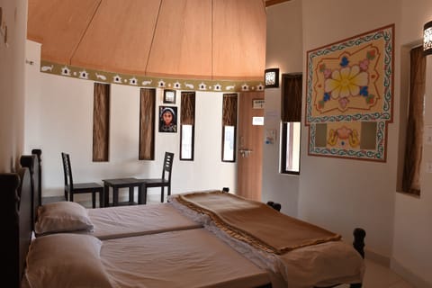 Traditional Room | In-room safe, bed sheets, wheelchair access