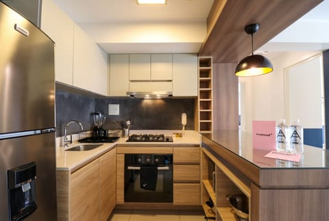 Apartment, 2 Bedrooms (1403) | Private kitchen | Fridge, microwave, stovetop, blender