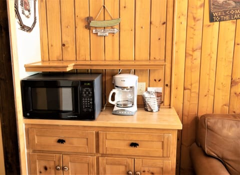 Family Cottage, Ensuite (Double Studio Cabin) | Lounge