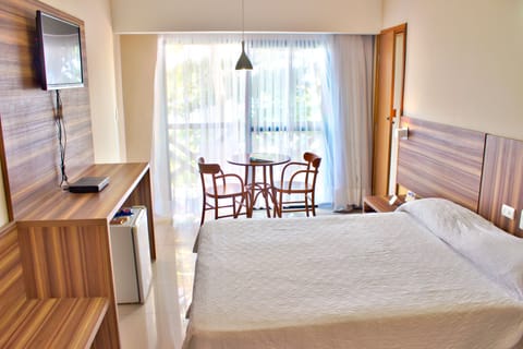 Superior Double or Twin Room, Sea View | Minibar, free cribs/infant beds, bed sheets