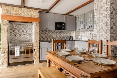 Apartment | Private kitchen | Fridge, microwave, oven, stovetop