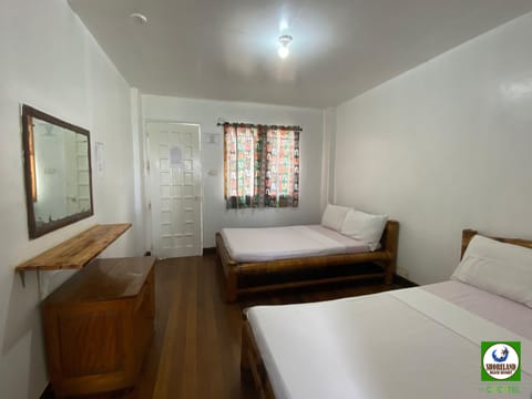 Family Double Room | Free WiFi, bed sheets