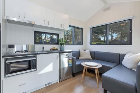 Premium Tiny Home - Sleeps 2 - Dog Friendly | Private kitchen | Full-size fridge, microwave, stovetop, electric kettle